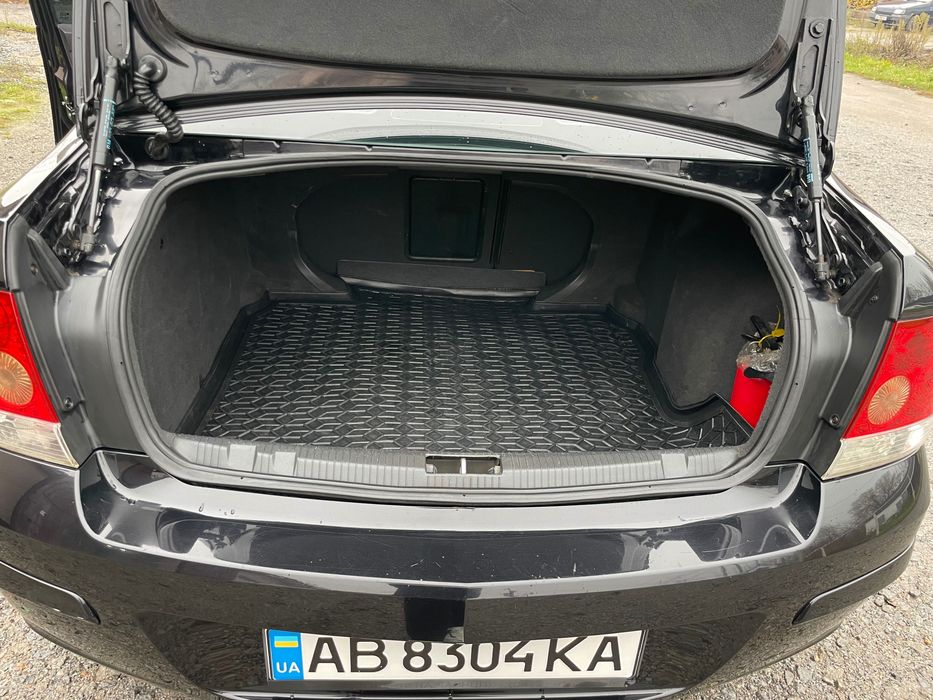 Автомобіль Опель Астра