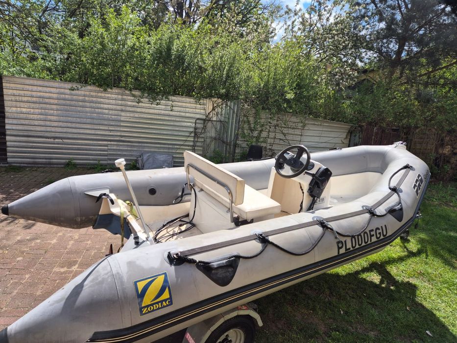 Rib Zodiak 4,7 z przyczepą zarejestrowany