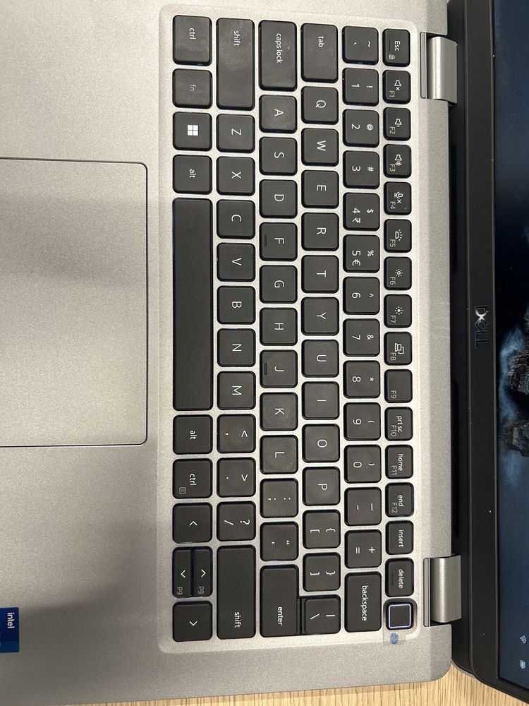 Dell Latitude 5320