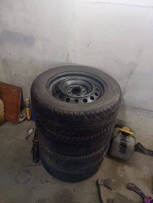 Продам хороше авто Mitsubishi Outllander 2004 року