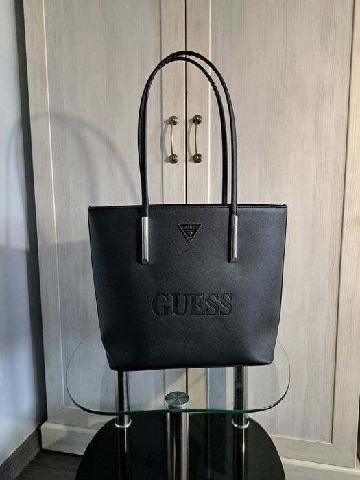 Torebka Guess skórzana