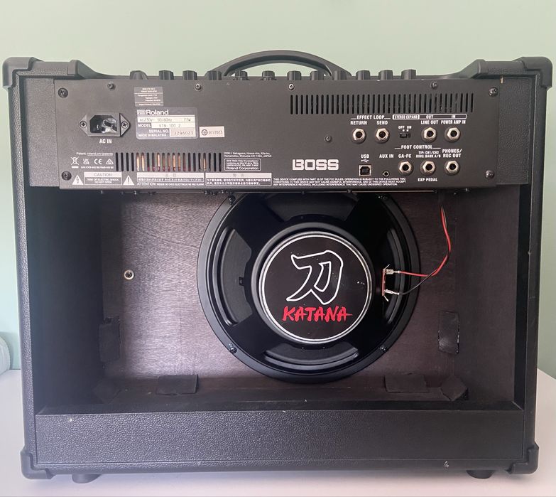 Boss katana mk2 100w + footswitch boss ga-fc