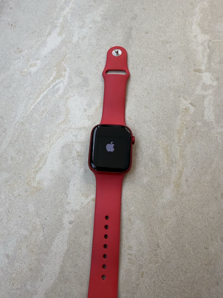Apple Watch Series 8 45 Red