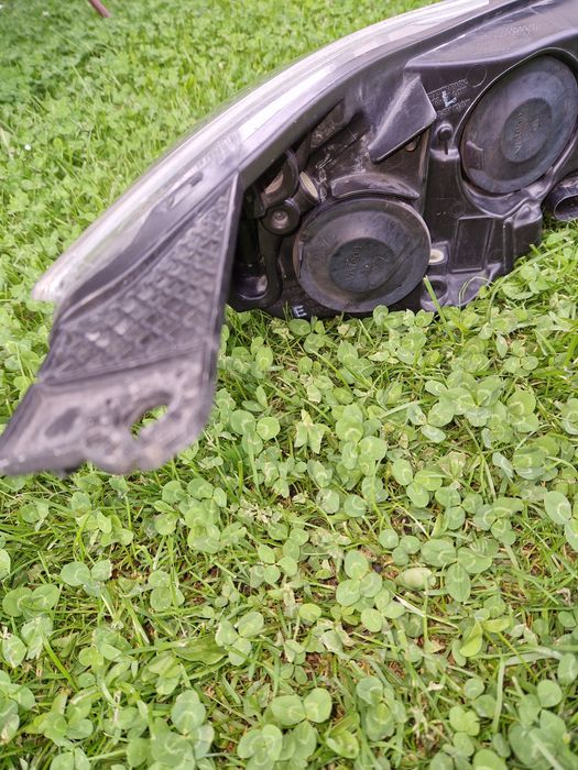 Lampa przód lewa  Ford Focus mk 3 Europa