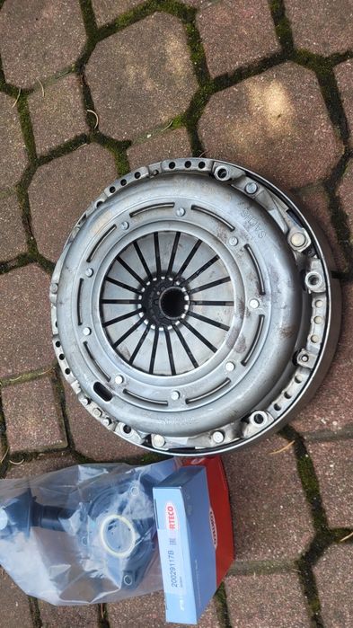 Dwumas sprzęgło komplet dwumasa 1.6d tdci volvo v50 s40 v70 focus ii