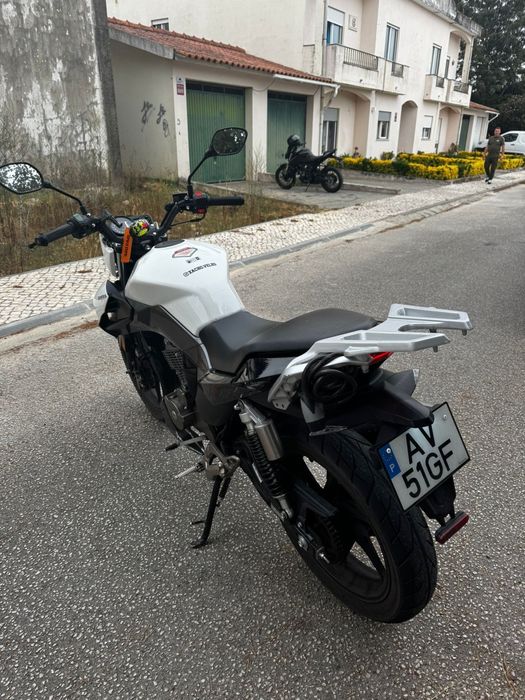 Vendo ou troco Zontes 125z