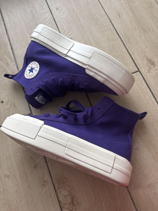 Converse novas, usadas apenas uma vez