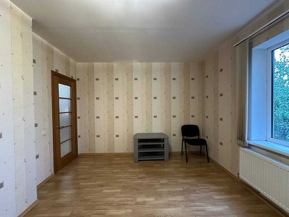 Продаж будинку 191м2 4 кімнати 18 соток