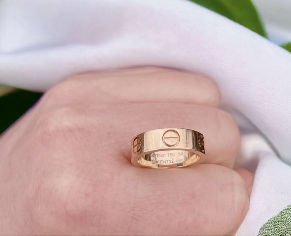 Золота каблучка,обручка,кольцо в стиле,під брендCartier Love,750,17,2