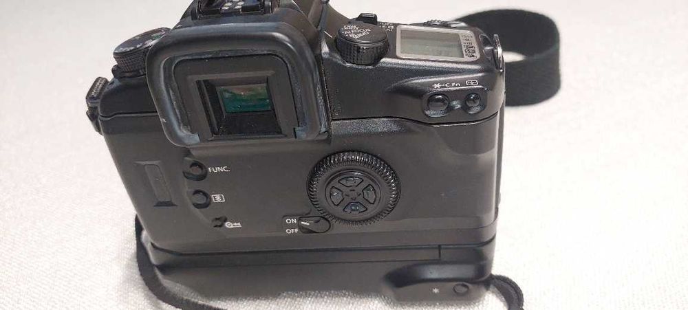 Canon EOS 30 (Analogowy)