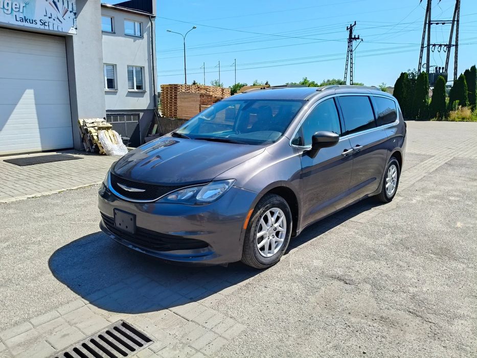Chrysler Voyager Chrysler Voyager, po opłatach, wystawiam f- Vat