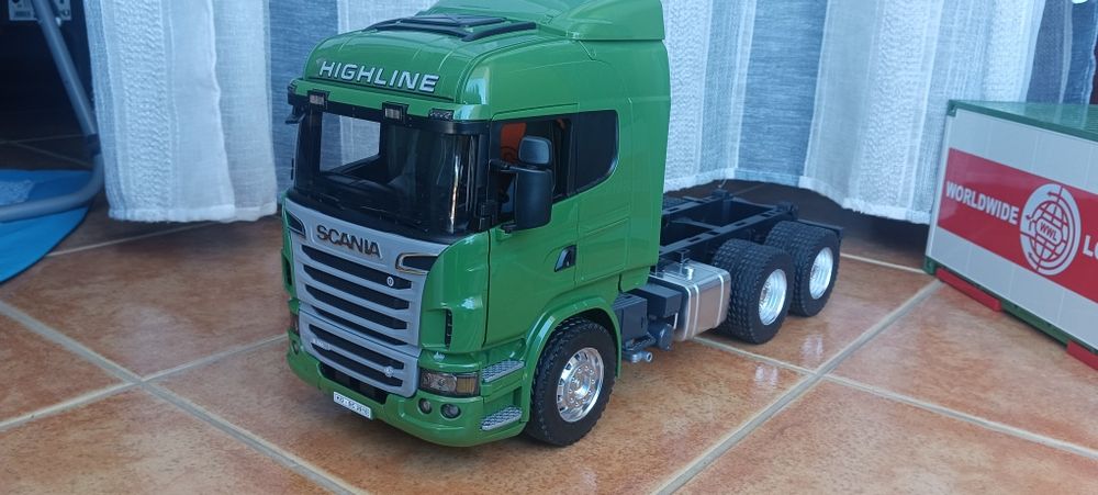 Camião bruder escala 1/16