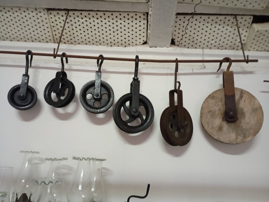 Roldanas em ferro fundido antigas 6