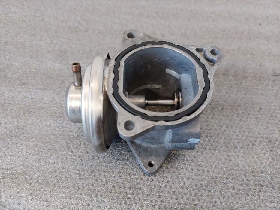 Válvula EGR VOLKSWAGEN Golf V (1K1)