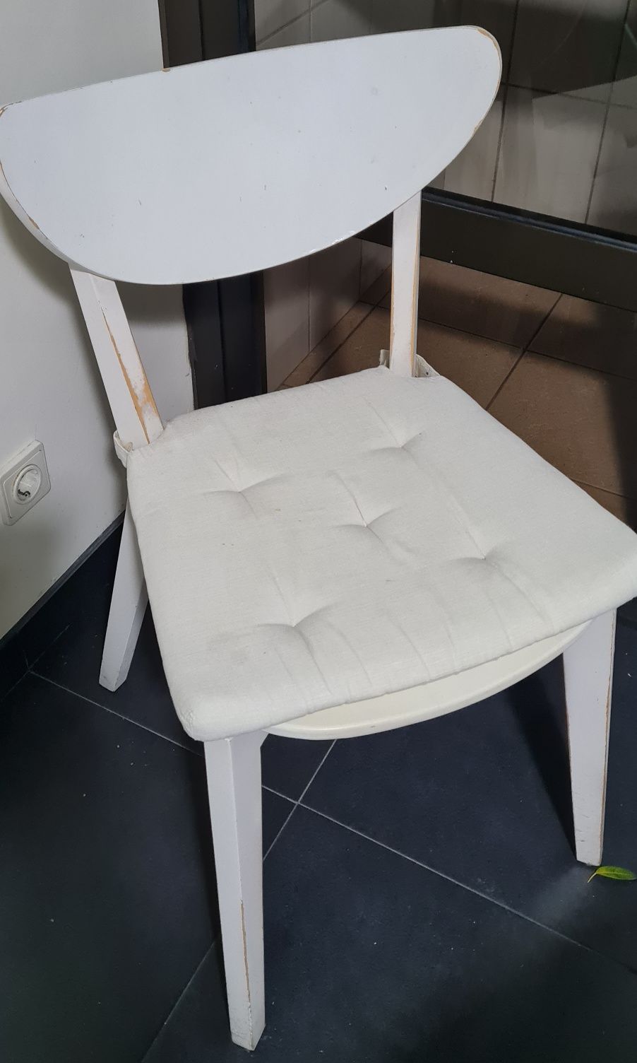 Mesa em vidro com 6 cadeiras
