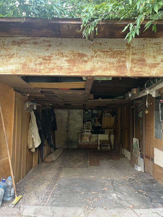 Здається гараж в оренду