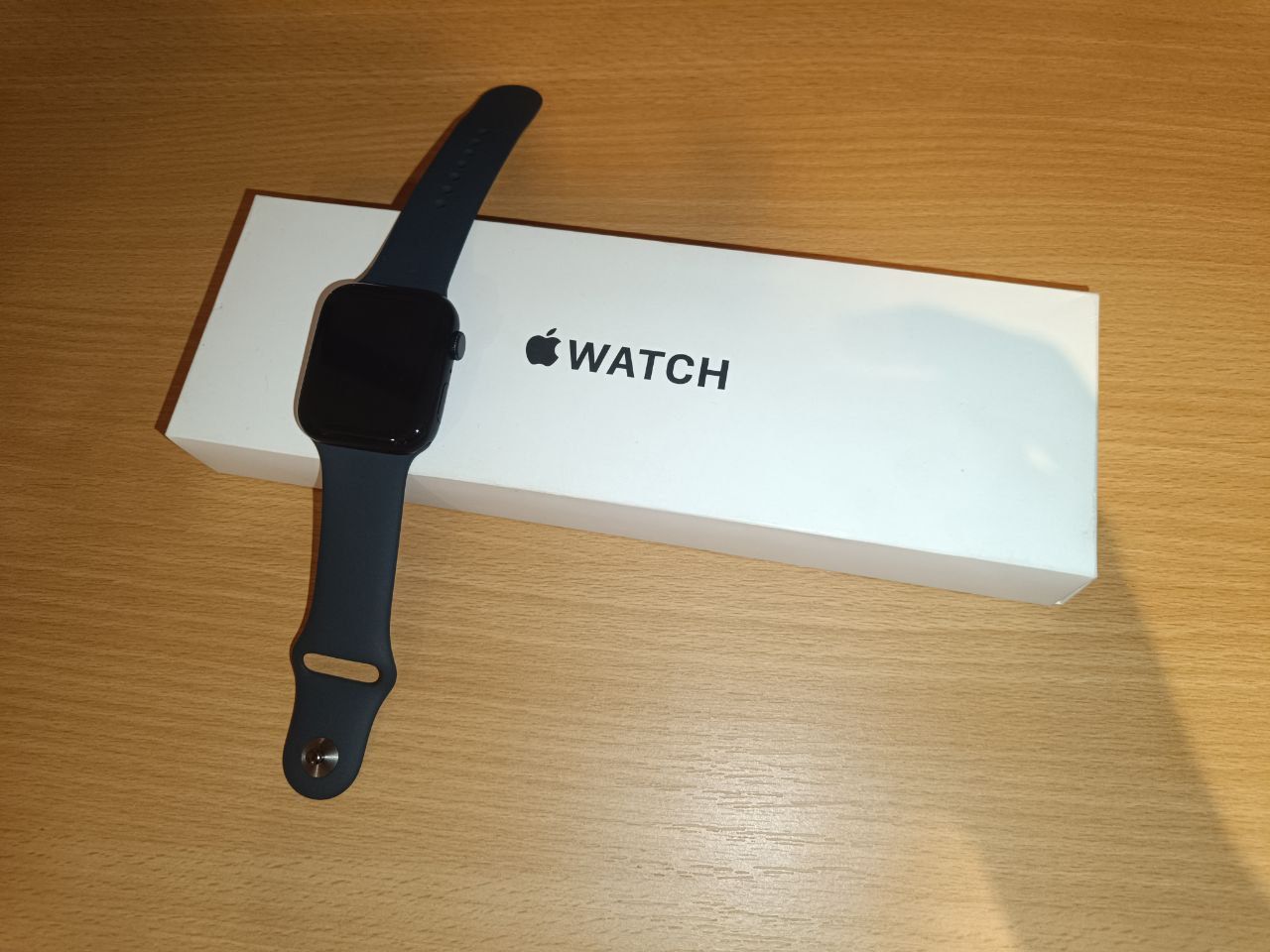 Годинник Apple Watch SE