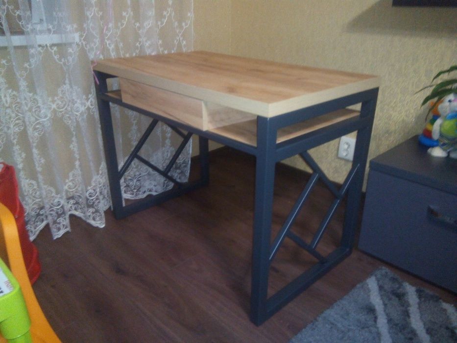 Порошкова покраска металевих виробів, меблі в стилі ЛОФТ