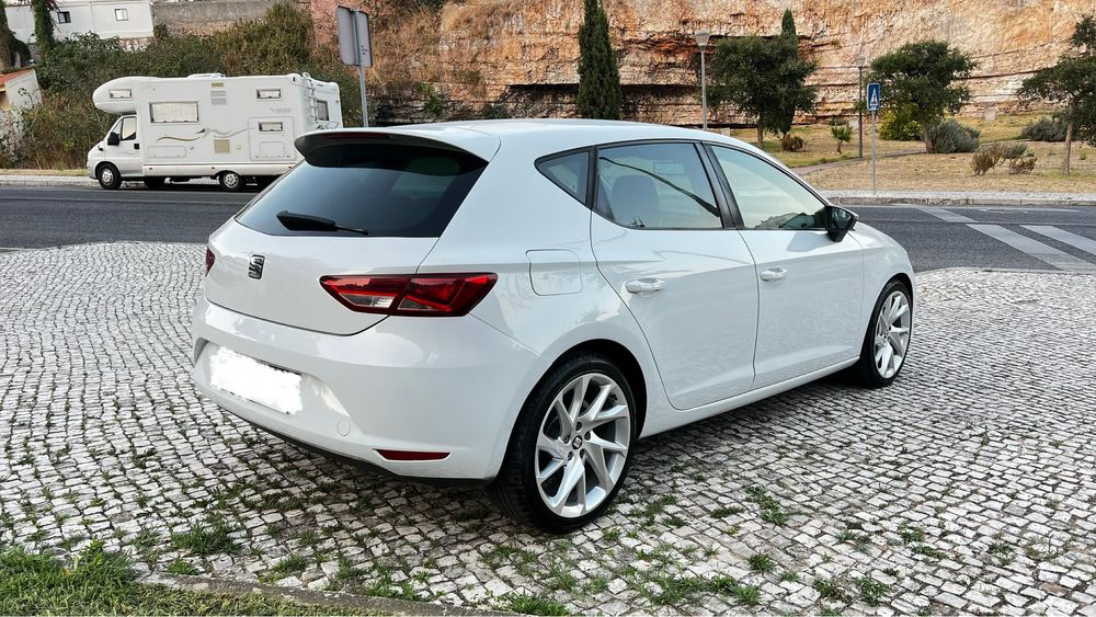Seat leon 1.6 Tdi 110Cv Ano 2014