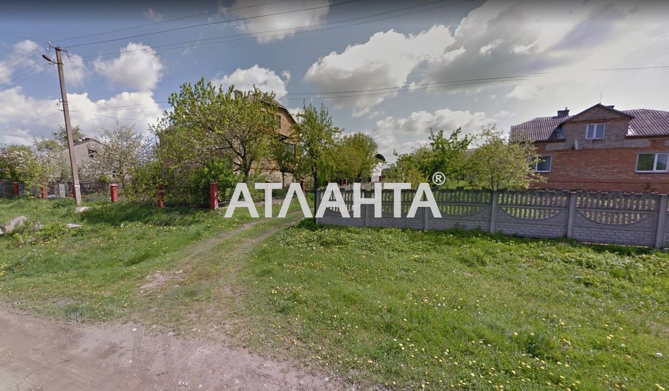 Продаж земельної ділянки під забудову в Жовкві.