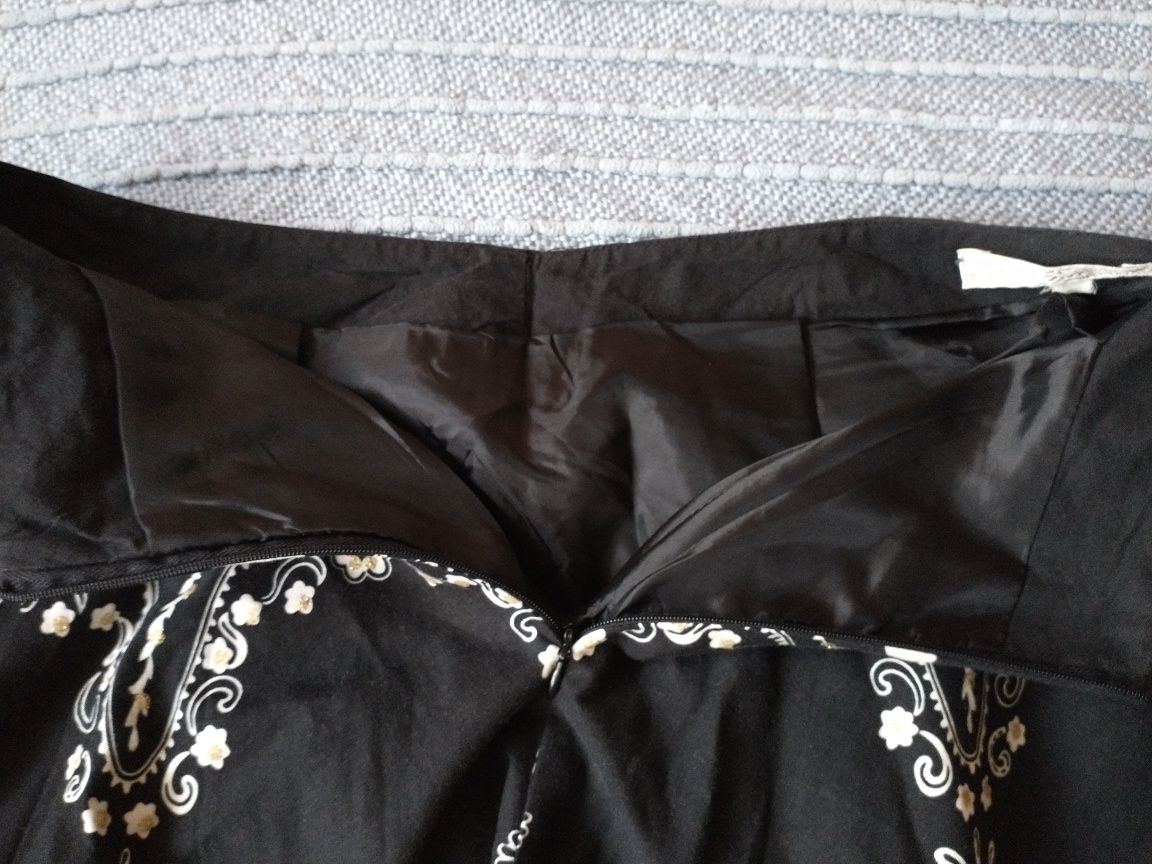 Spódnica damska rozkloszowana rozmiar S