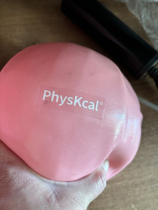 Piłka gimnastyczna 65 cm