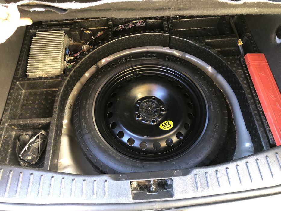 Форд фокус тітанніум2.0і,автомат 2012р