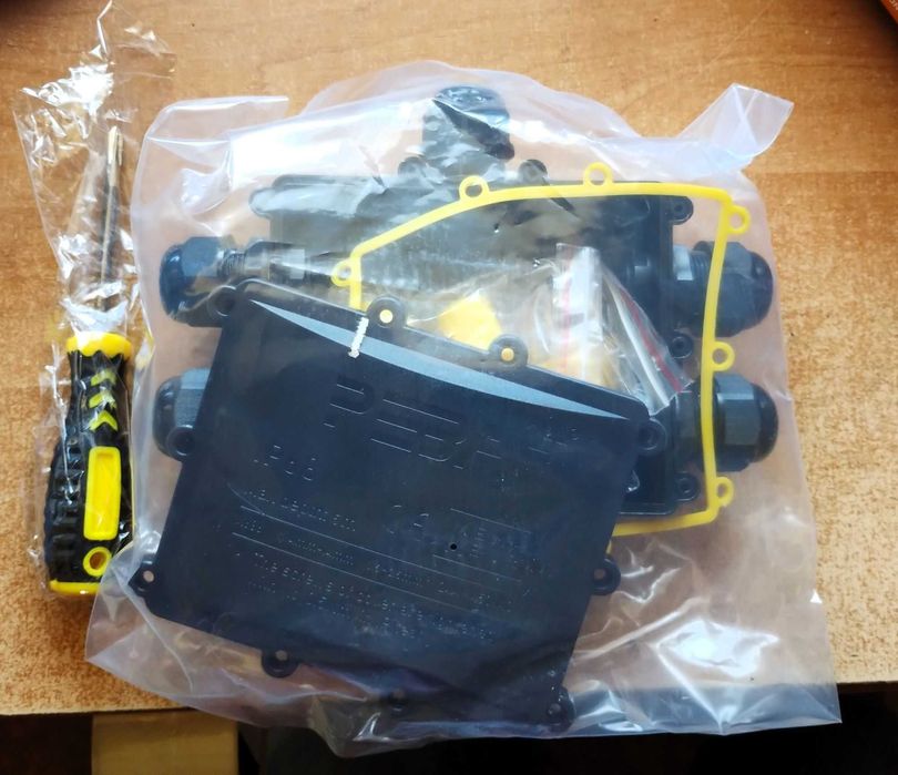 PEBA Puszka przyłączeniowa, Zewnętrzna Wodoszczelna IP68 6-drożne