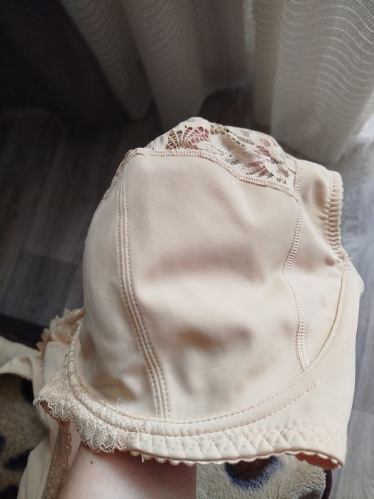 Бюстгальтер  90F