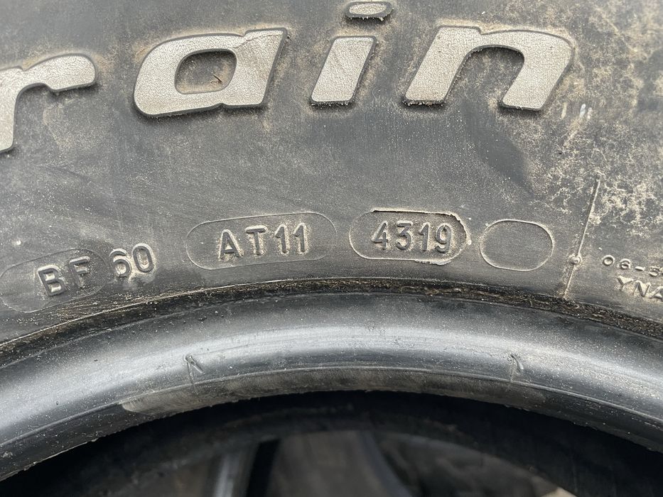 Колеса гума 6X139.7 r15 є 4шт