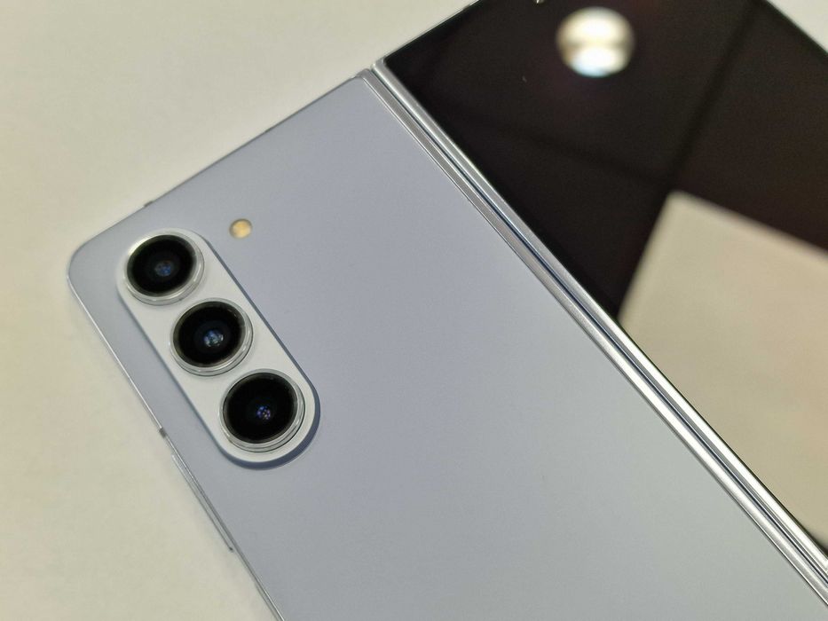 Samsung Galaxy Z Fold5/ 12GB/ 256GB/ Icy Blue/ Grade A- + ładowarka