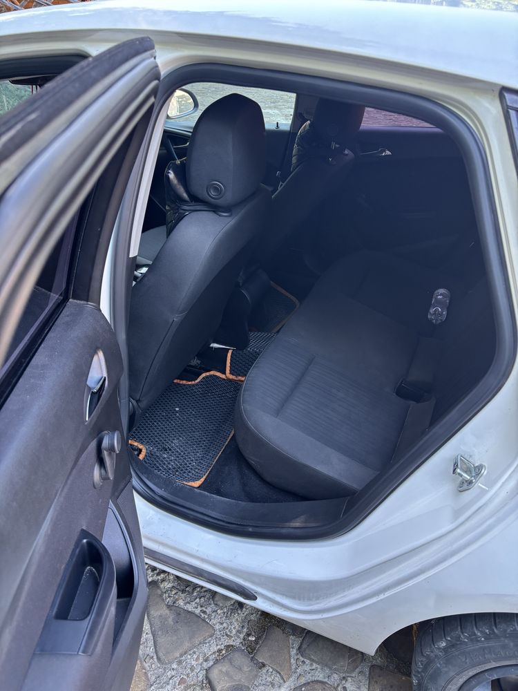Opel astra j 2012 1.7cdti
