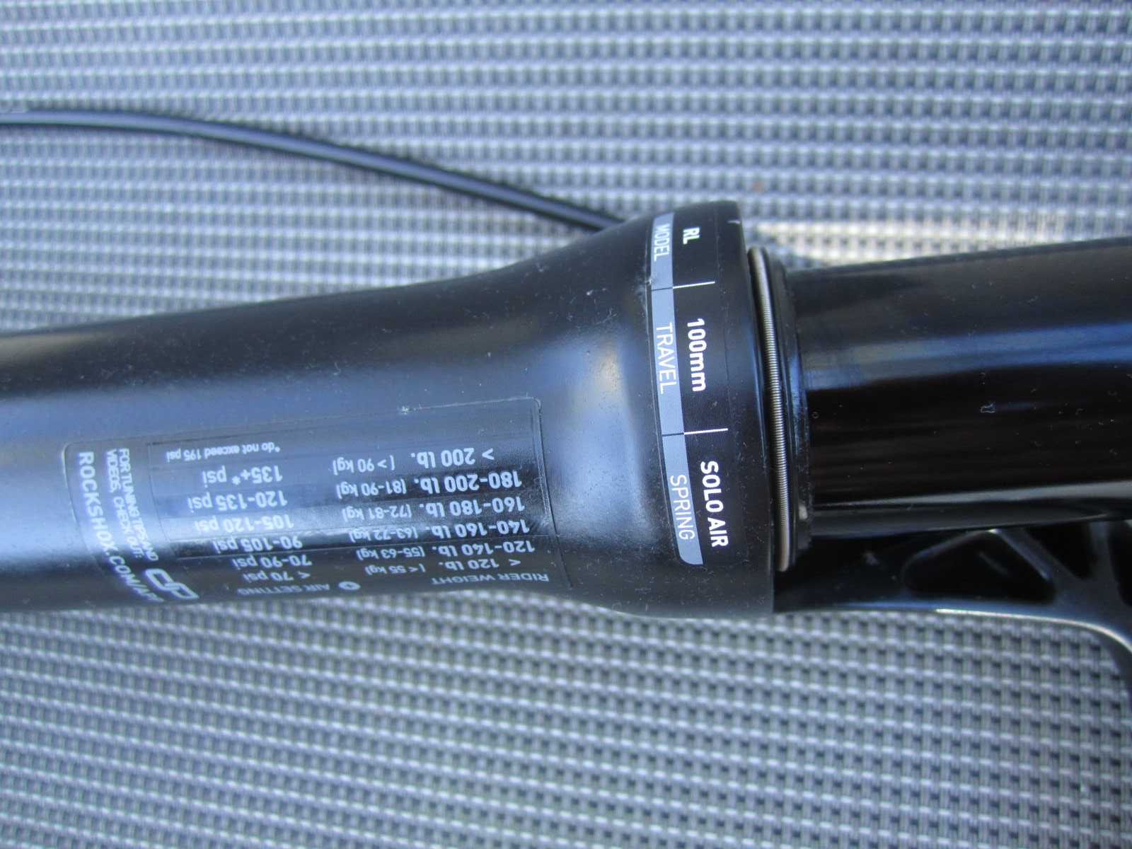 Amortyzator Rock Shox Reba RL Solo Air 100mm 29 mtb xc manetka OneLoc