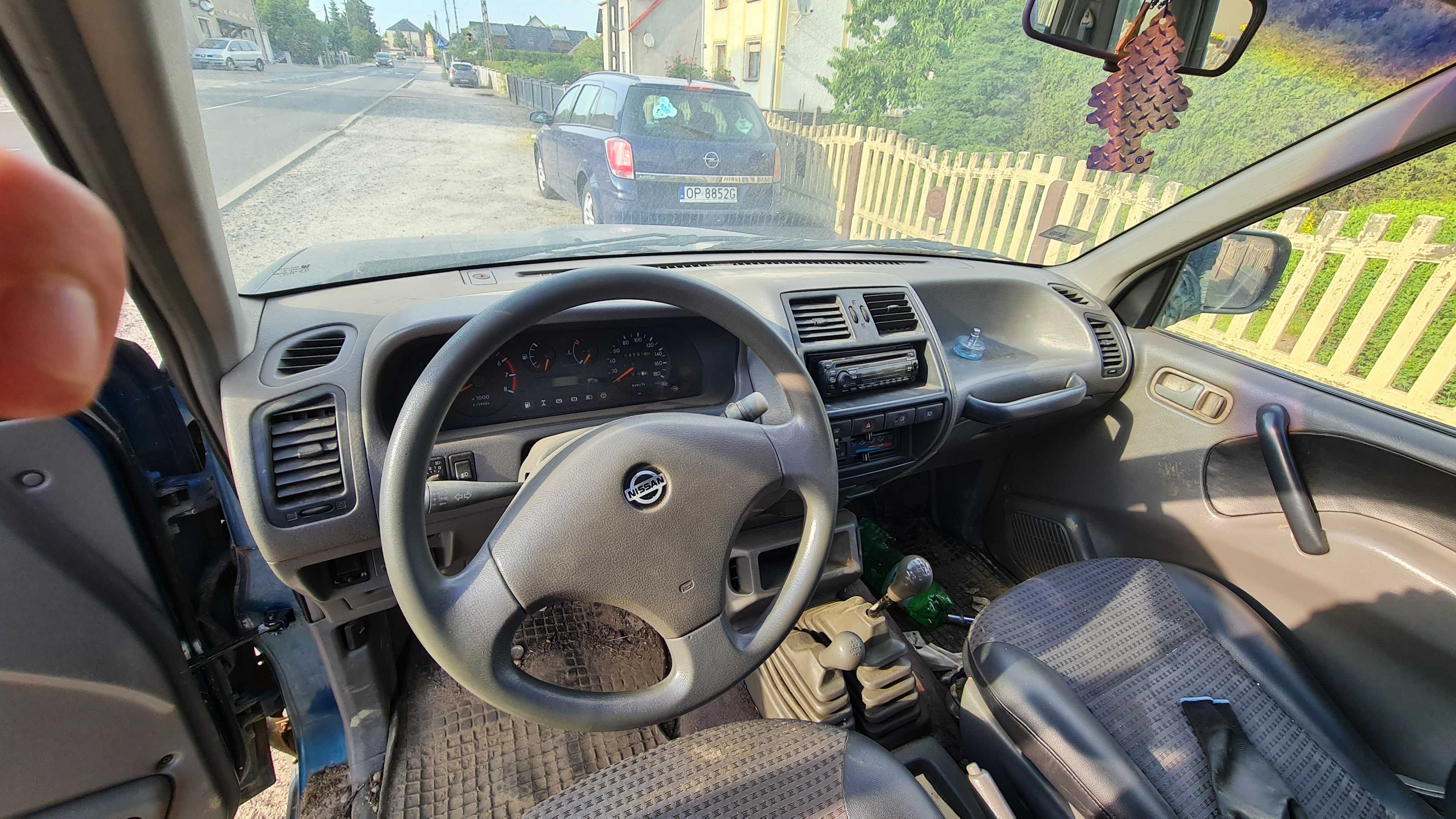 Nissan Terrano II 2.4 I Długi