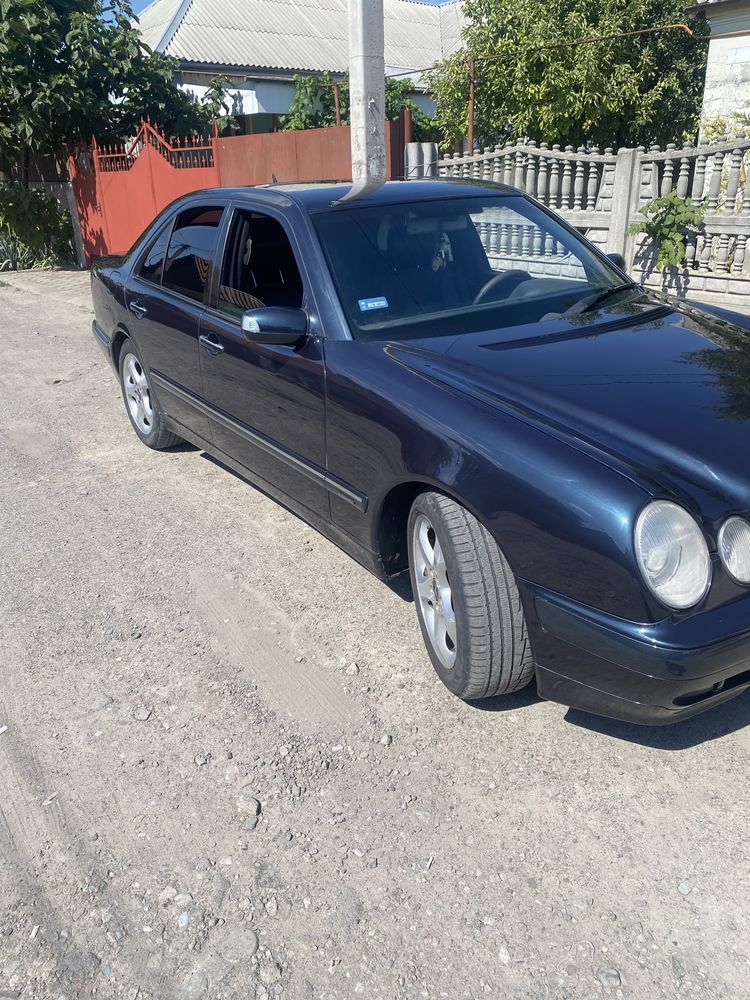 Mersedes w 210 E 270 cdi 2001