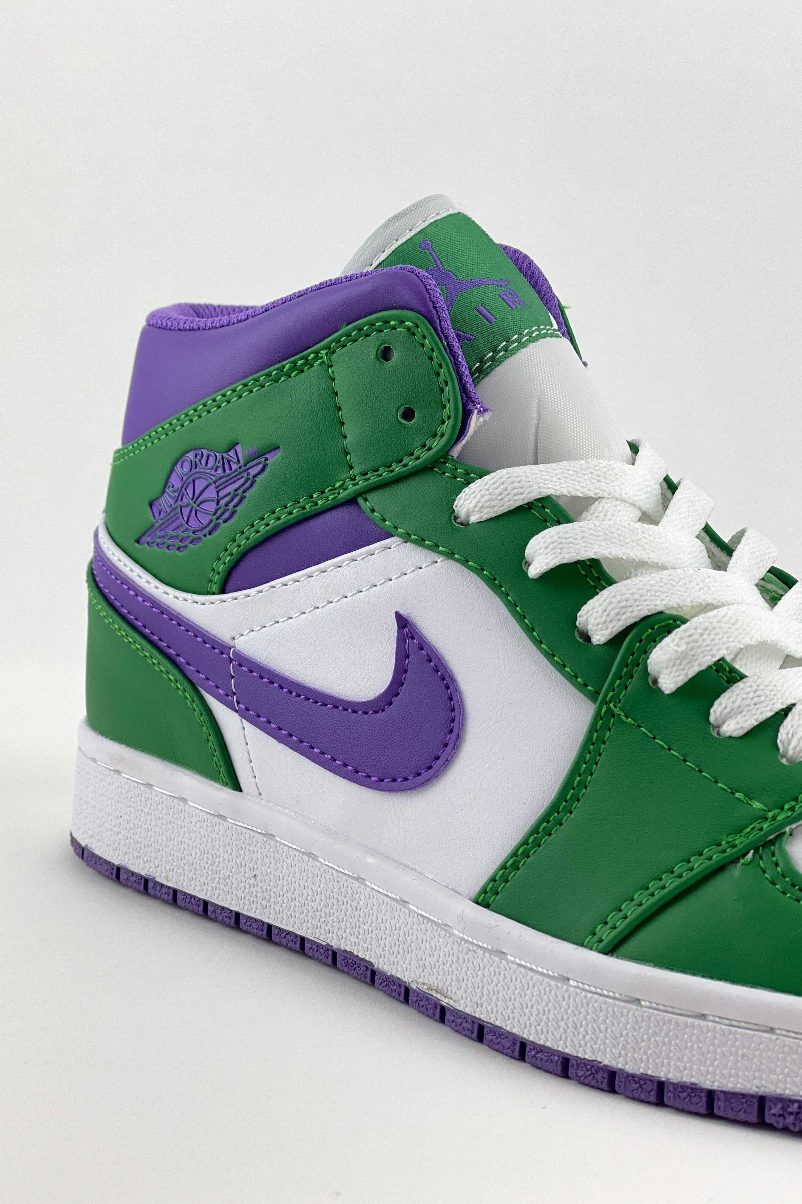 Air Jordan 1 Mid Incredible Hulk