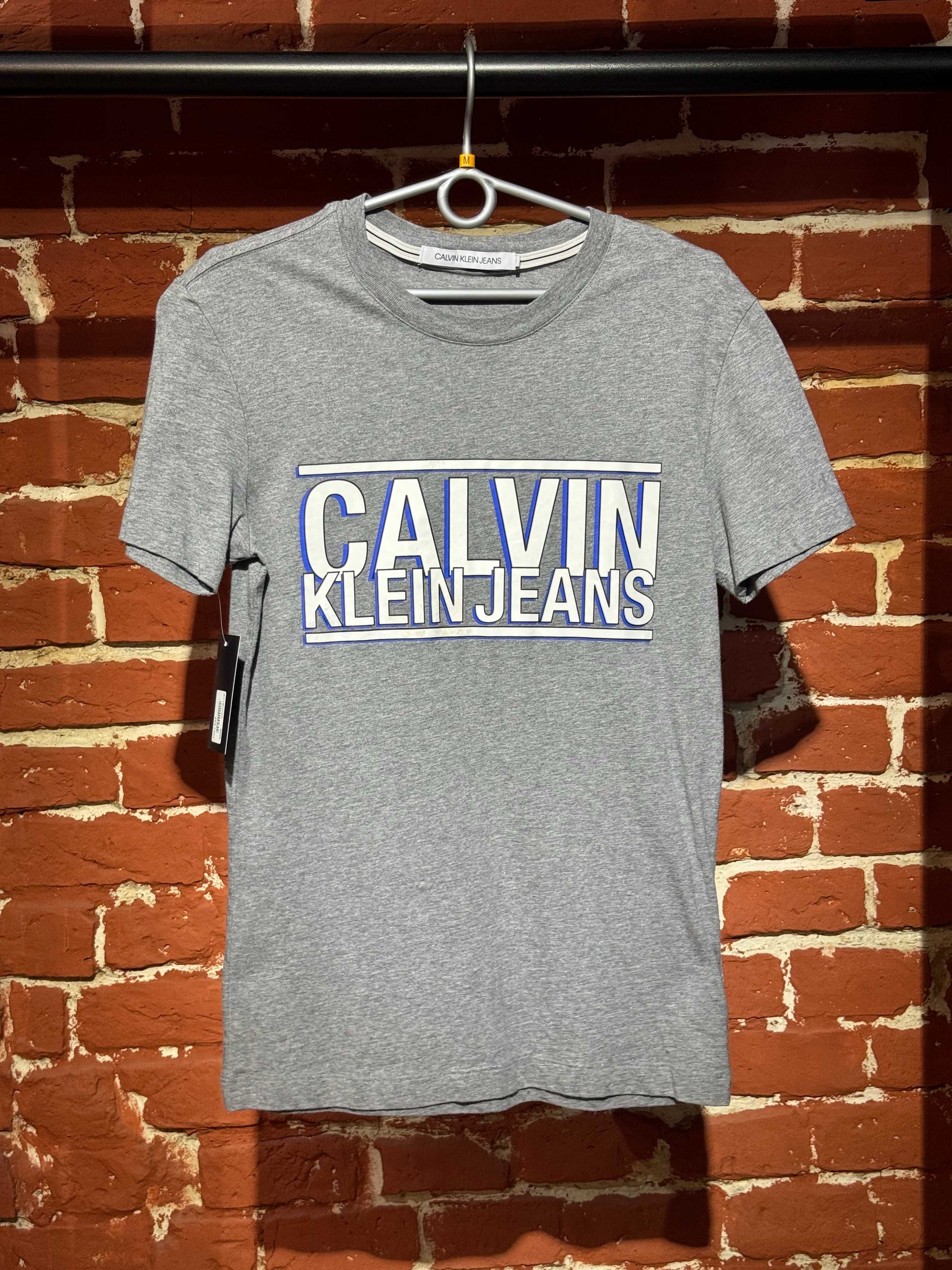 Футболка Calvin Klein розмір S