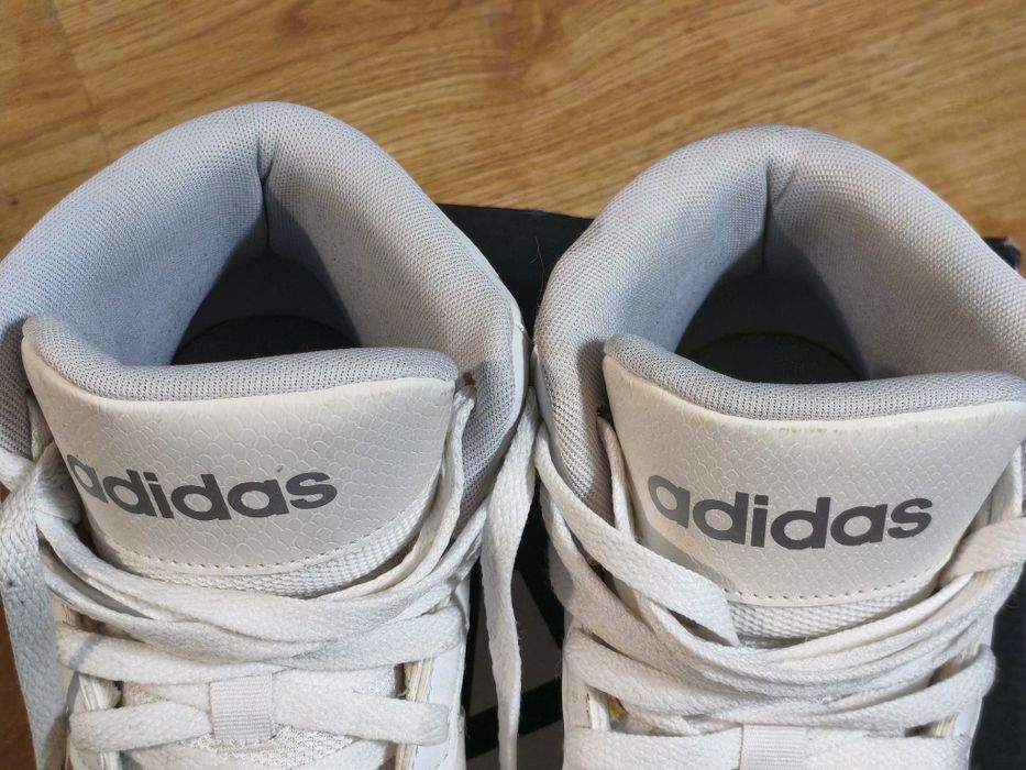 Buty  adidas damskie Entrap MID EG4341 rozmiar 40/2/3 sneakersy