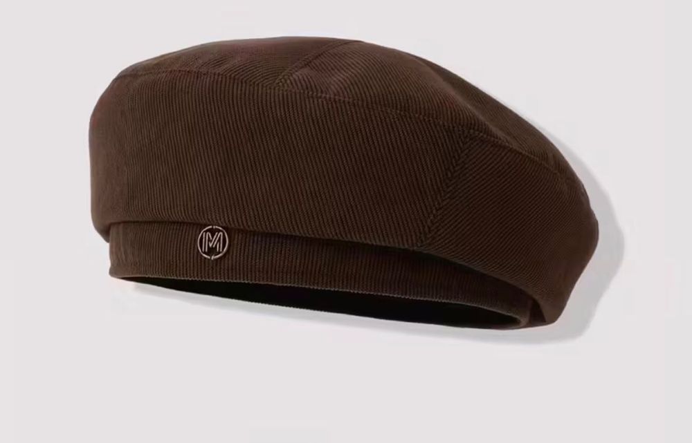 Берет в шоколадном цвете