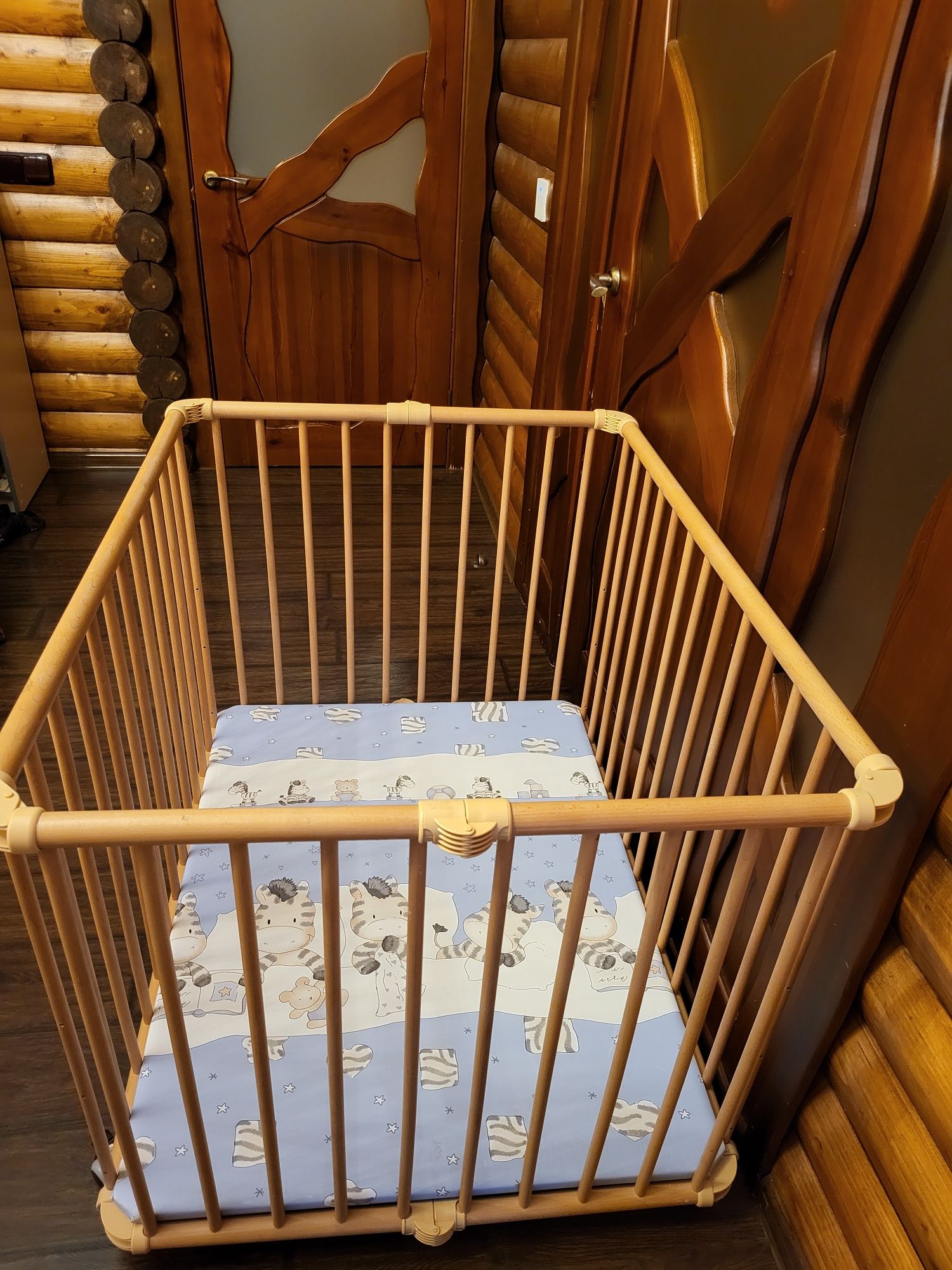 Кровать- манеж за 1300грн