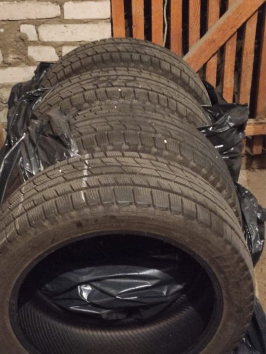 Opony zimowe FIREMAX 235/45R18
