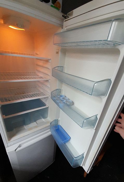 холодильник BEKO