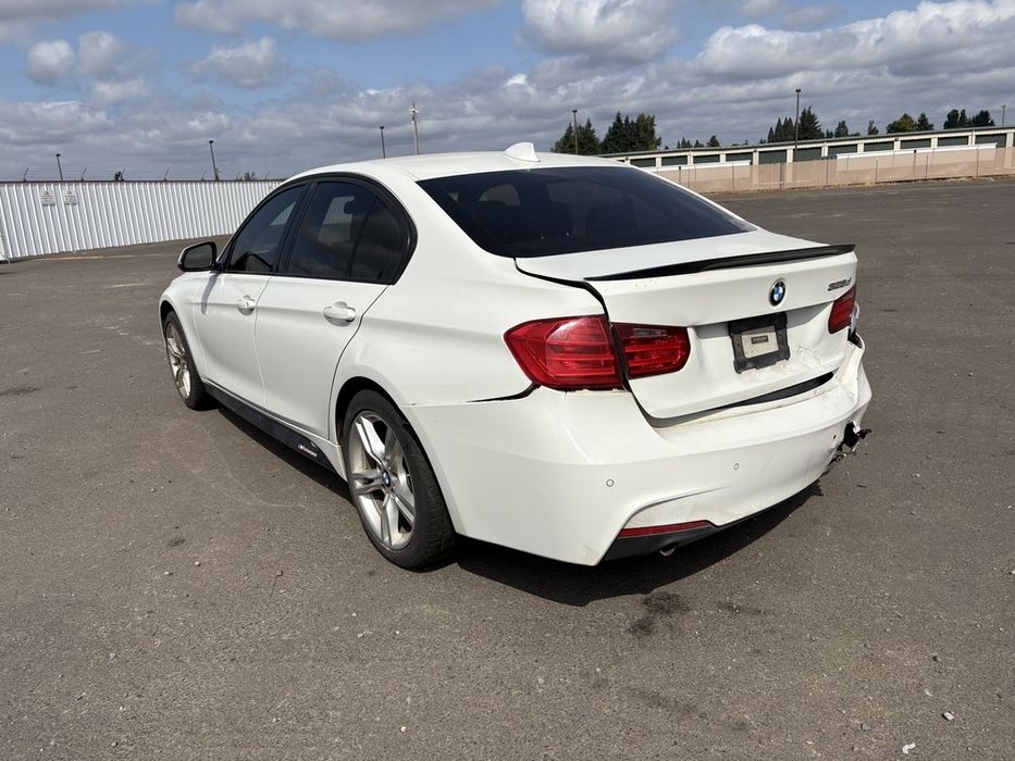 BMW 328d F30 2.0 дизель в дорозі