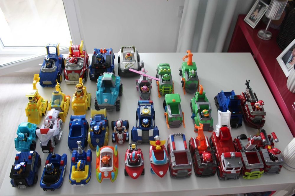 Zestaw autek psiego patrolu