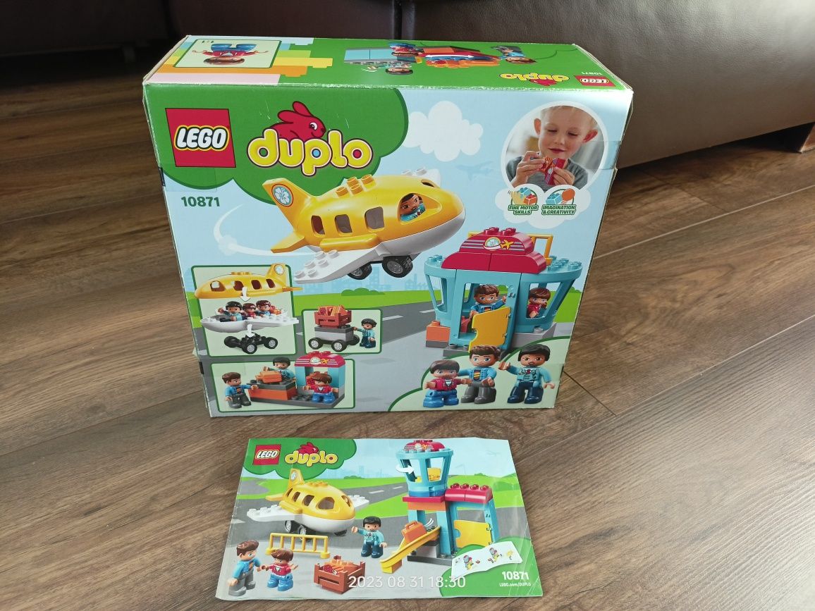 Kompletny pudełko instrukcja Lego Duplo Lotnisko 10871