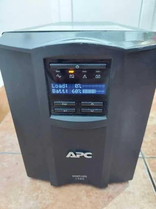 APC Smart-UPS 1500 8xIEC
