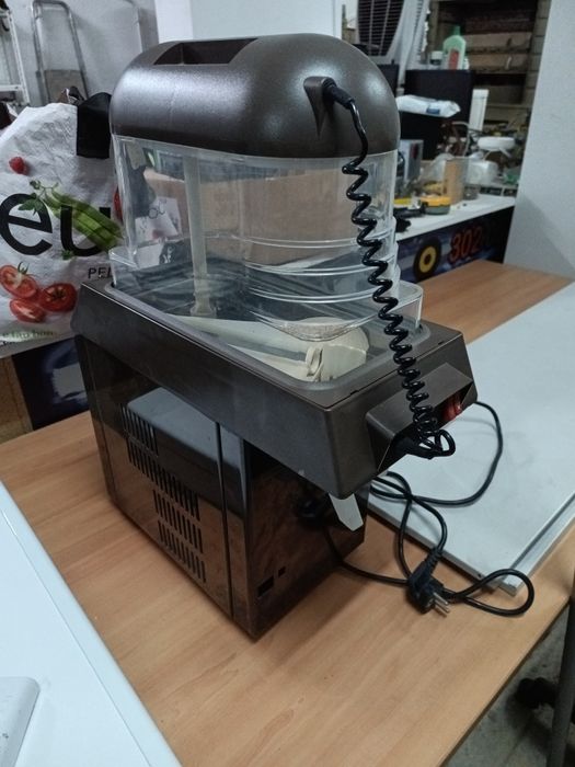 Máquina refrigeradora de sumos