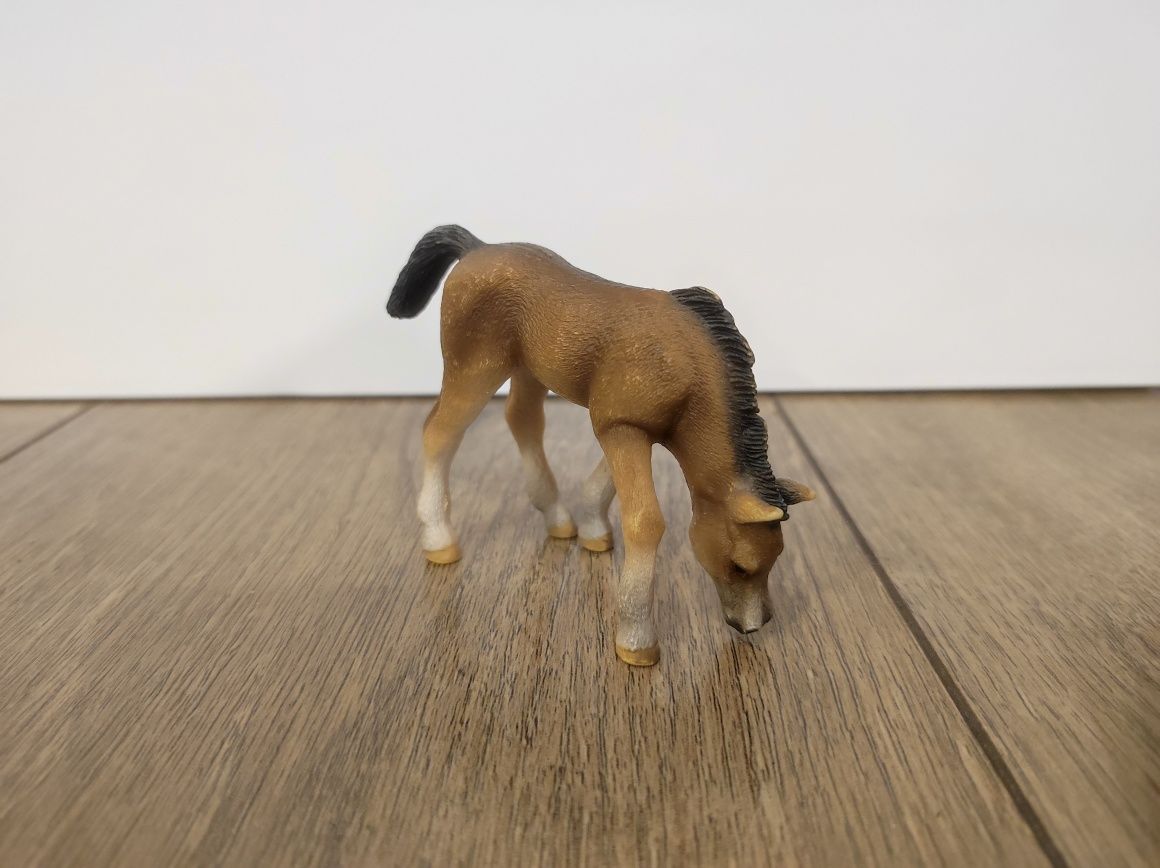Schleich 13652 źrebię rasy arabskiej