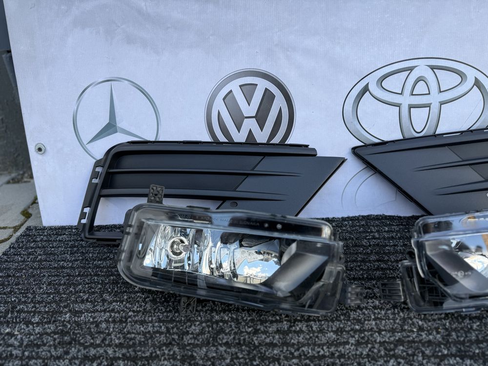 Противотуманка птф галогенка Volkswagen Caddy Кажді Кадди шрот