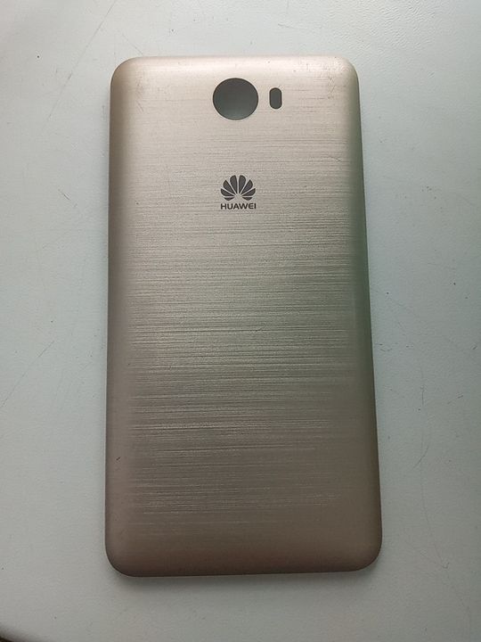 Задняя крышка смартфона Huawei